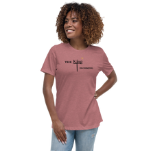 Load image into Gallery viewer, The King is coming blk/font Women&#39;s Relaxed T-Shirt
